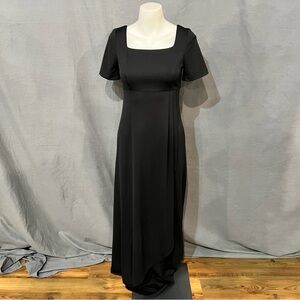 Sophisticated Black Maxi Dress